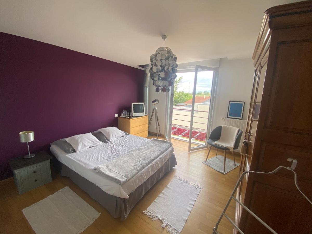 Chambre Avec Salle De Bain Privee Dans Maison Бурж Экстерьер фото